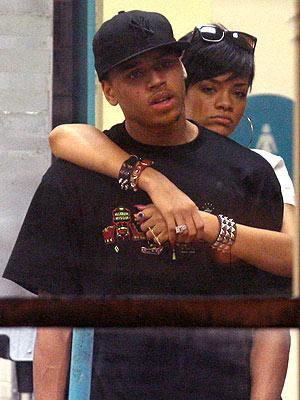 rihanna chris brown beating. Chris Brown Abuses Rihanna?